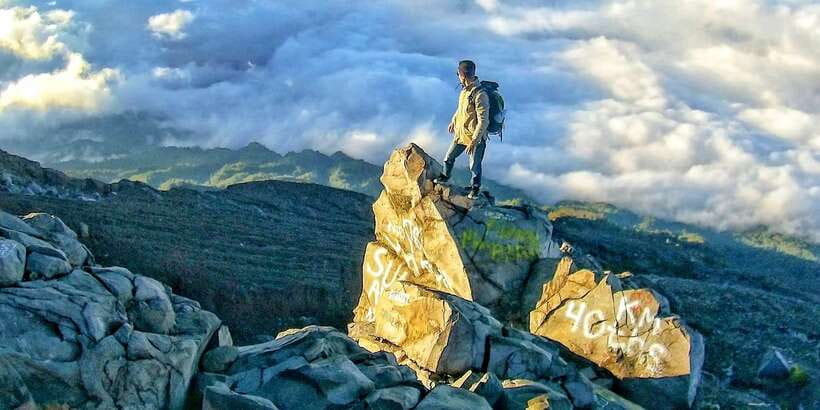 Mount Agung: Private Sunrise Hike with Breakfast - The Summit Moment: Sunrise From Over 3,000 Meters