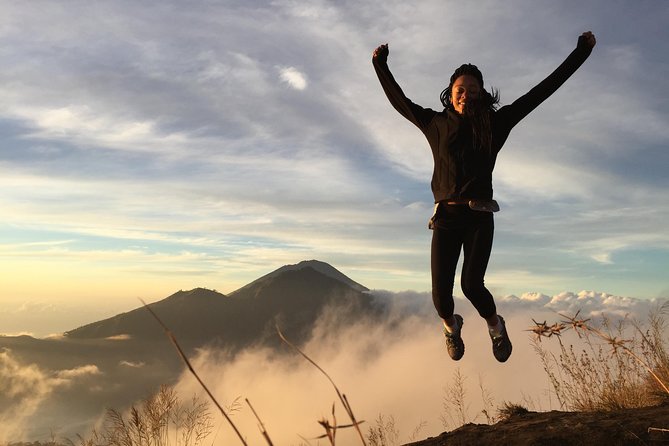 Mount Batur Sunrise Hike and Natural Hot Spring Option - Summit breakfast, volcanic steam, and the monkey surprise