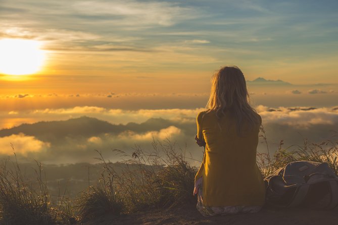 Mount Batur Sunrise Trekking and Rice Terrace Adventure - Daylight Descent Perks: Black Sand, Lava Streams, and Mount Agung in View