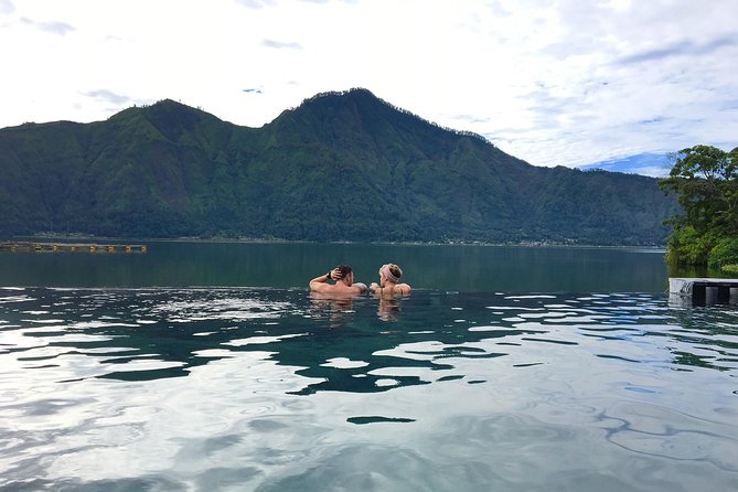 Mount Batur Sunrise Trekking & Natural Hot Spring - All Inclusive - Group Size and Guide Handling: Getting Value from a Max of 15