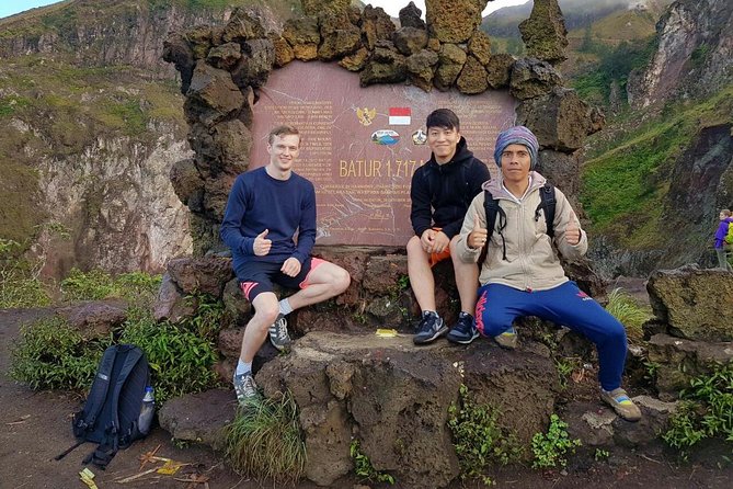 Mount Batur Sunrise Trekking Private Tour with Breakfast and Hotel Transfer - Guides make or break early-morning hikes, and the good ones do a lot
