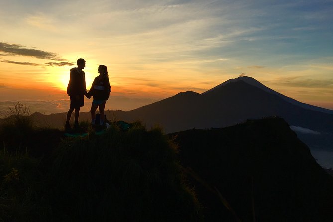 Mount Batur Sunrise Trekking With Local Guide - Meeting your local guide and getting your climb-ready gear