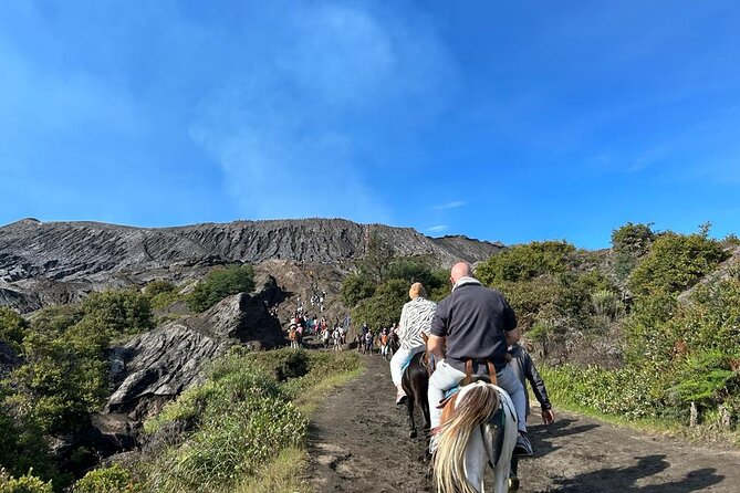 Mount Bromo Private Sunrise Day Tour - From Surabaya or Malang - Why Mt. Bromo sunrise as a day trip beats an overnight stay
