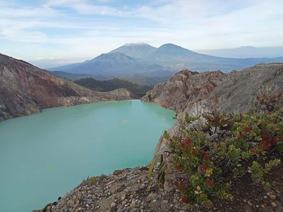 Mount Ijen Volcanic Crater Overnight Trip from Bali - Why Ijen Sunrise Over the Turquoise Lake Feels Like Another Planet