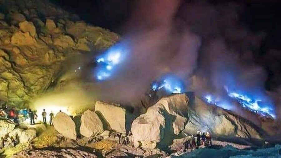 Mount Ijen Volcanic Crater Overnight Trip from Bali - Price and What You Actually Get for Your Money