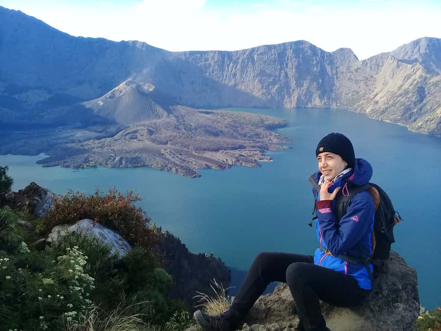 Mount Rinjani 2-Day Trek to Senaru Crater Rim - Day 2: Sunrise, Rainforest Descent, and the Walk Into Senaru