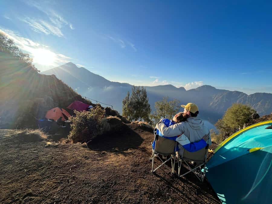 Mount Rinjani 2-Day Trek to Senaru Crater Rim - Guides and Porters: The Team Makes the Difference
