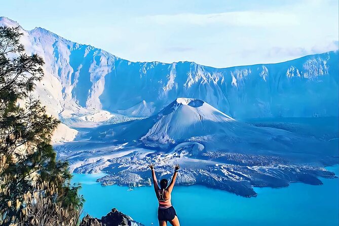 Mount Rinjani Hiking to summit( 2 Days 1 Night ) - Guides, porters, and the small comforts that change everything