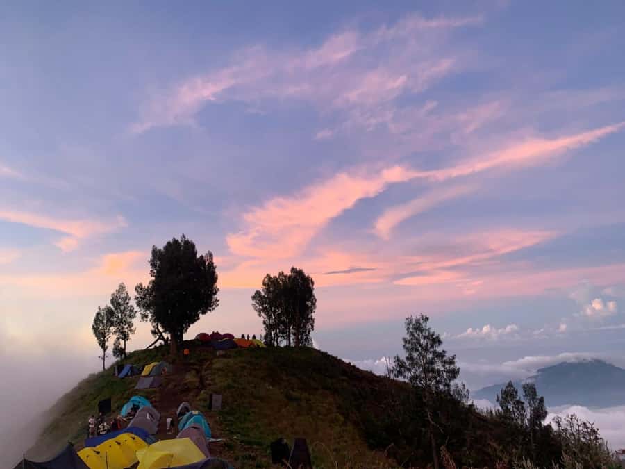 Mount Rinjani Trekking 2D/1N Summit Sunrise & Sunset Views - Packing Smart: Warmth, Footing, and the Stuff People Forget