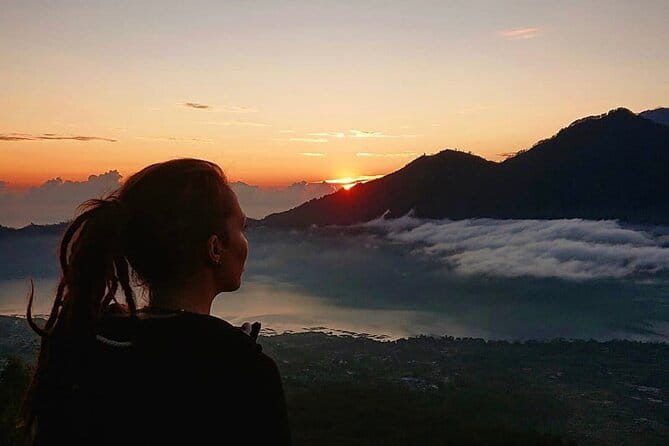 Mt Batur Camping (sunset & sunrise) - All Inclusive - Camp life on the volcano: tent setup and dinner without the stress