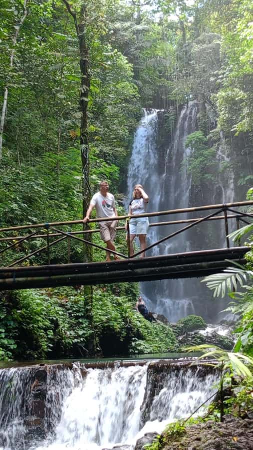 North Bali: Explore Munduk Waterfall Trekking Experience - Your Mid-Trek Break: Munduk Coffee and Homemade Balinese Cakes