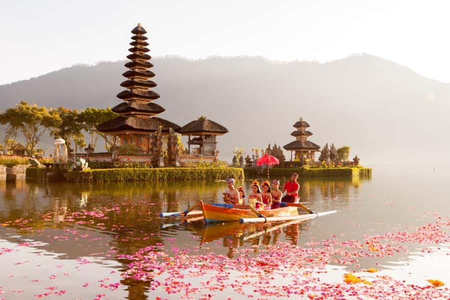 North Bali: Full-day Highlights Instagram Tour - Why North Bali looks better in a single, guided loop