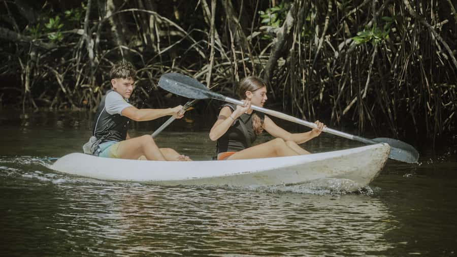 Nusa Penida: Snorkeling 3 Spots with GoPro & Kayak Mangroves - Safety, seas, and fitness realities on Nusa Penida