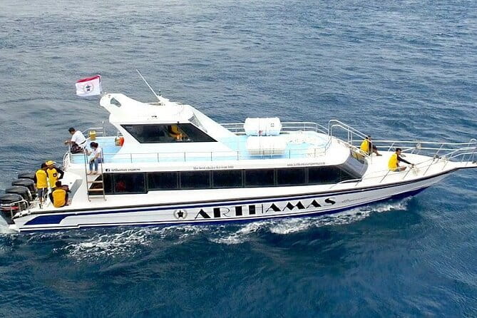 One-way Ticket Fast Boat from Sanur Bali or Nusa Lembongan - Sanur to Nusa Lembongan in about 30 minutes, with two arrival ports