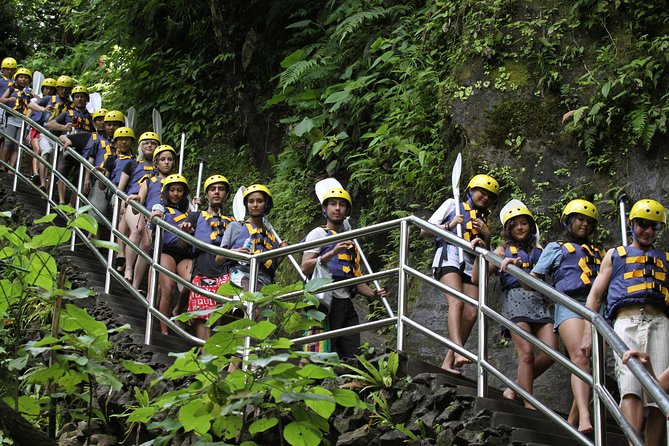 Premium Ayung River White Water Rafting in Bali - Shower, Towel, Locker, and the Chocolate Centre Stop
