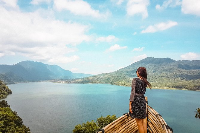 Private Bali Tour: The Most Scenic Places - Ulun Danu Bratan Temple: lakeside temple scenery that feels cooler