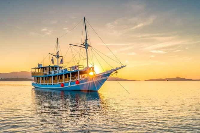 Private boat trip Komodo 2 or more person for 3 days 2 nights, Kelor, Rinca... - Key things that make this private Komodo 3D2N trip special
