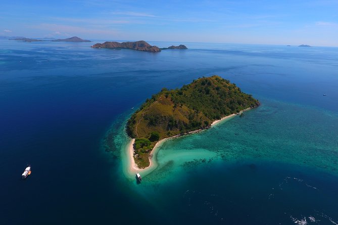 Private boat trip Komodo 2 or more person for 3 days 2 nights, Kelor, Rinca... - Snorkeling gear, hikes, and a realistic comfort checklist