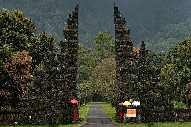 Private Full-Day Handara, Ulun Danu, Jatiluwih and Tanah Lot Tour - Stop 2: Ulun Danu Bratan Temple on Lake Beratan