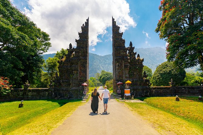 Private Full-Day West Bali Tour with Waterfall Visit - Gitgit Waterfall: the hike that leads to a real swim option