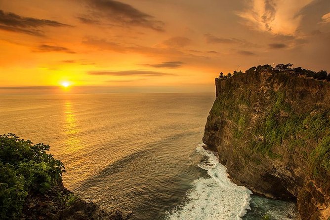 Private Inclusive Tours: 2 Days highlight of Bali - Getting there and around: pickup, timing, and traffic reality