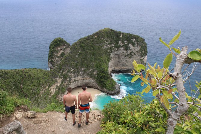 Private Instagramable West Nusa Penida Tour - Guides and photo help: the big praise you should expect