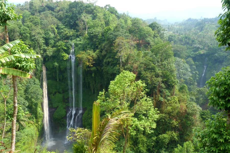 Private Sekumpul Waterfall Hiking Tour - Ulun Danu Beratan Temple On Lake Beratan: Culture With Real Atmosphere