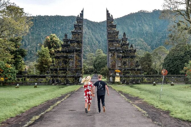Private Tour: Bali UNESCO World Heritage Sites - Jatiluwih Rice Terraces: walking paths, big farming views