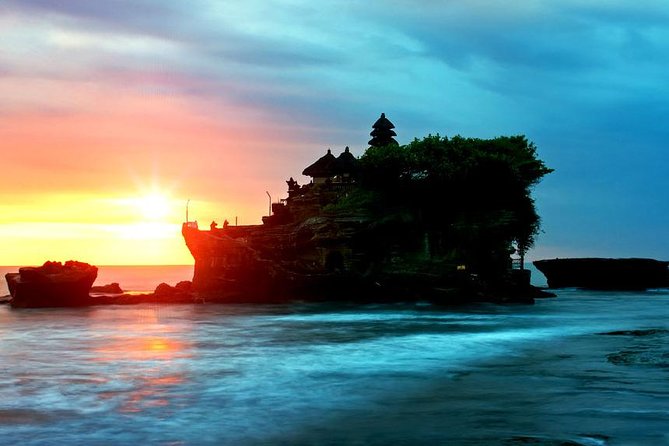 Private Tour: Tanah Lot at Sunset - Private guide perks: explanations, respectful etiquette, and safe driving