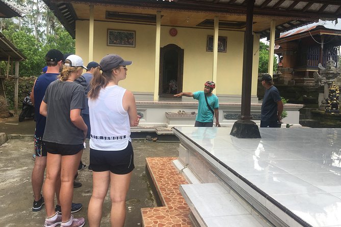 Private Ubud Downhill Cycling with Volcano, Rice Paddies & Meal - Why this Ubud downhill ride feels more local than typical Bali tours