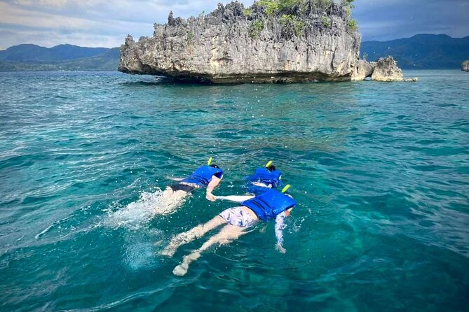 Rangko Cave & Beach Snorkeling Half Day Sharing Trip Labuan Bajo - Comfort tips that make the cave and reef easier