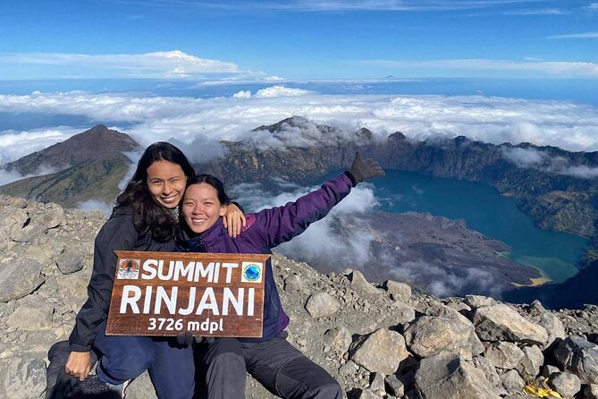 Rinjani Trekking Three Days Two Night Summit Lake - Day 2: sunrise options, rim views, and the descent to Segara Anak