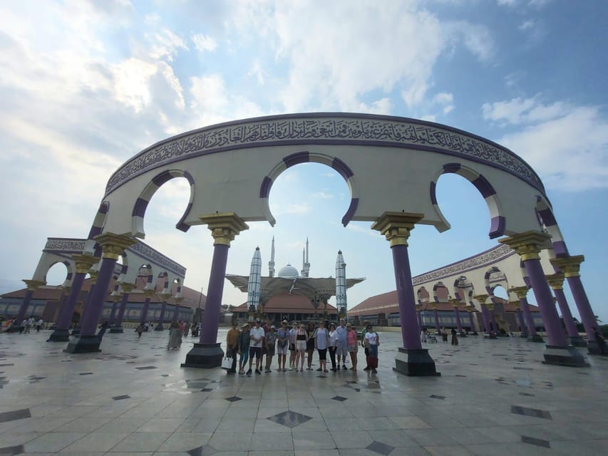 Semarang City Tour For Cruise Passengers - Old Town Semarang with Dutch colonial architecture and market streets