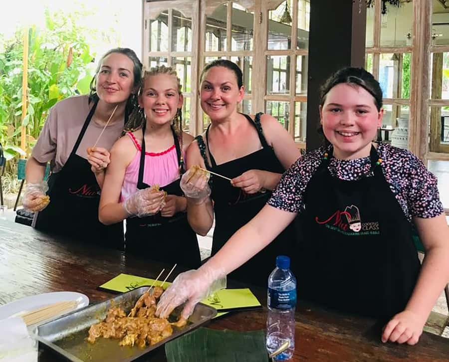 Seminyak: Balinese Cooking Class & Market Tour - Smart things to do before you go