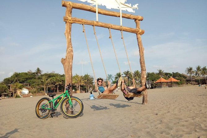 Seminyak Beach eBike Private Tour - Seminyak Flea Market Stop: Quick Shopping, or a Cafe Break
