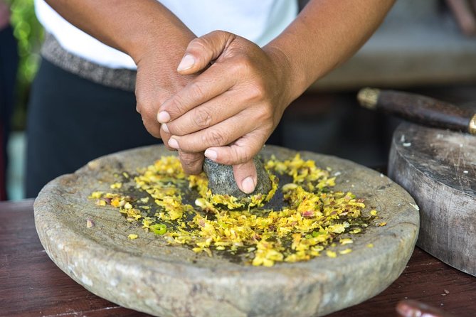 Small-Group Farm Tour & Balinese Cooking Class in Ubud with Kadek - Kadek K, ingredient hunting, and the best way to learn Balinese flavors