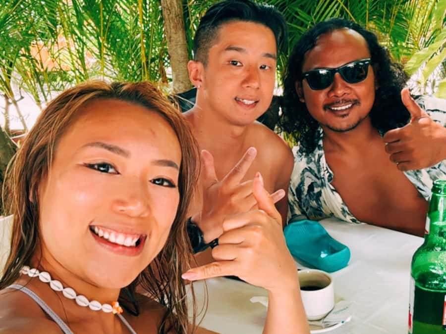 Snorkelling Gili Trawangan, Gili Air & Gili Meno from Lombok - The private glass-bottom boat and crew: how the day stays organized on water