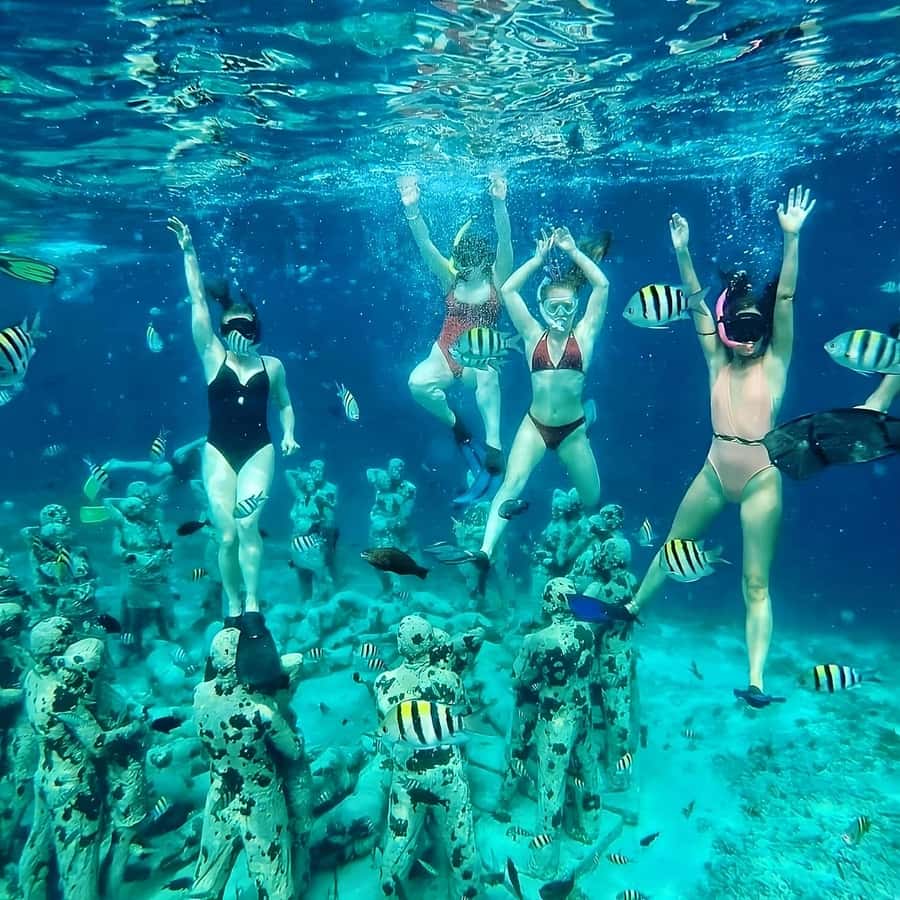 Snorkelling Gili Trawangan, Gili Air & Gili Meno from Lombok - From Senggigi or Kuta to the harbour, with a Lombok drive plus market stops