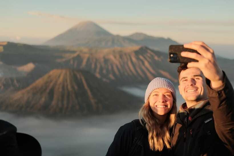 Start From Surabaya: Mount Bromo Sunrise Shared Guided Tour - The Mount Batok to Mount Bromo Crater Hike (1.5 Hours)