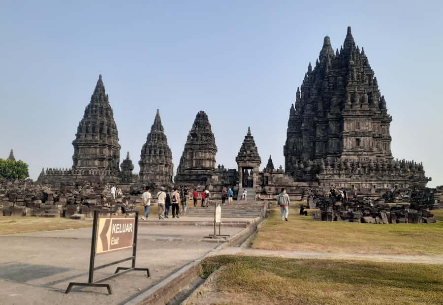Sunset at Prambanan & Including Ticket Ramayana Ballet Show - Key things that make this tour worth your time
