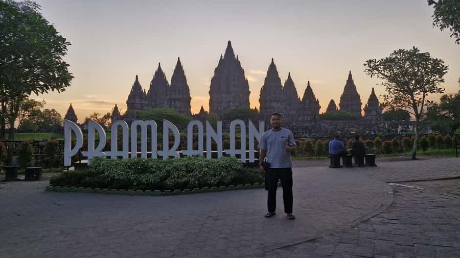 Sunset at Prambanan & Including Ticket Ramayana Ballet Show - The guides and driver part: why names like Judi, Luppa, and Bowo keep showing up