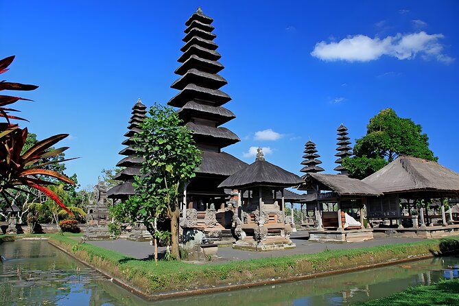 Tanah Lot and Uluwatu Temple Tour - Bali Full Day Sightseeing Tours - Stop 4: Uluwatu Temple, made for sunset timing and crowd energy
