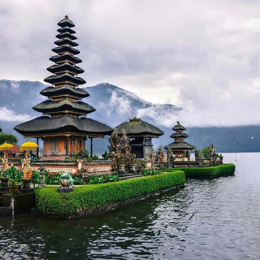 Tanah Lot-Nung Nung Waterfall-Jatiluwih and Bedugul - Private pickup, private vehicle, and why your guide matters