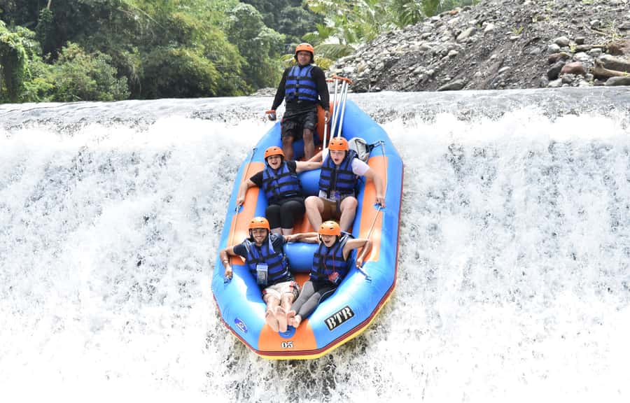 Telaga Waja River: Rafting Expedition with Lunch - Getting started the morning: pickup timing, coffee, and safety gear
