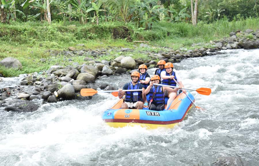 Telaga Waja River: Rafting Expedition with Lunch - What to bring and wear so you do not suffer later