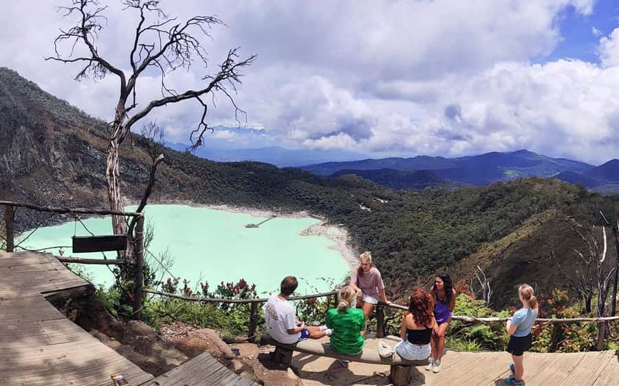 The White Crater, Lake, Suspension Bridge, & Hotspring Tour - Getting from Bandung: air-con comfort, real timing, and traffic reality
