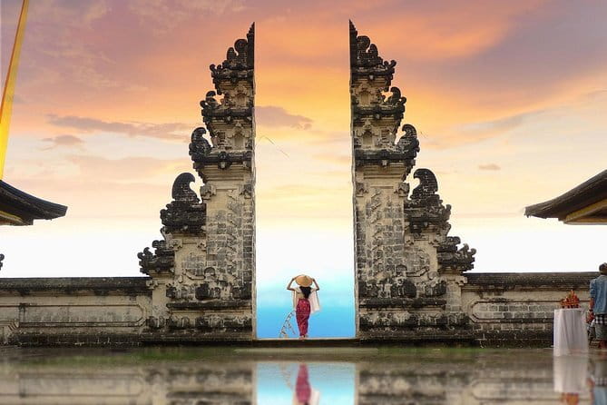 Ubud All-Inclusive Tour with Swing and Lunch - Tirta Empul Temple: Sacred Spring and Purification Rituals