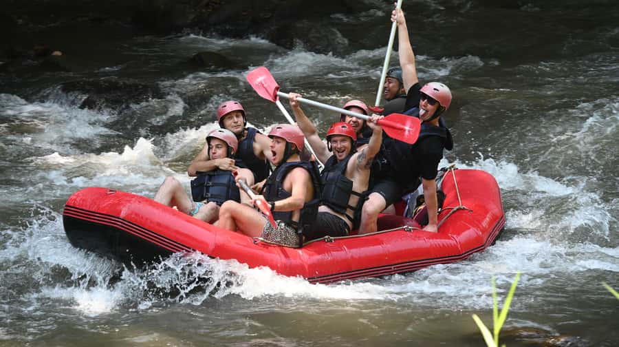 Ubud: Ayung River Guided Rafting Adventure with Lunch - From pickup to the rafts: how the 150 minutes usually feel