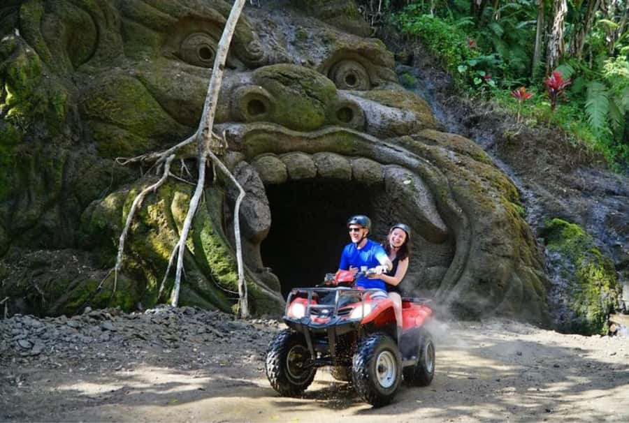 Ubud Bali ATV Alasan Adventure Gorila Cave & Cretya Pool Bar - Quick reality check: the main risks are mud and meal expectations
