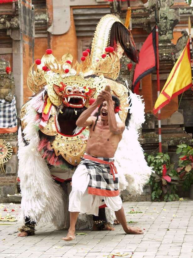 Ubud: Barong Dance and Keris Cultural Dance Show Tickets - Why The Barong and Rangda Story Works So Well In Bali